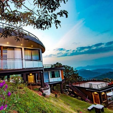 MUNNAR HONEYMOON PACKAGE - 3 NIGHTS / 4 DAYS